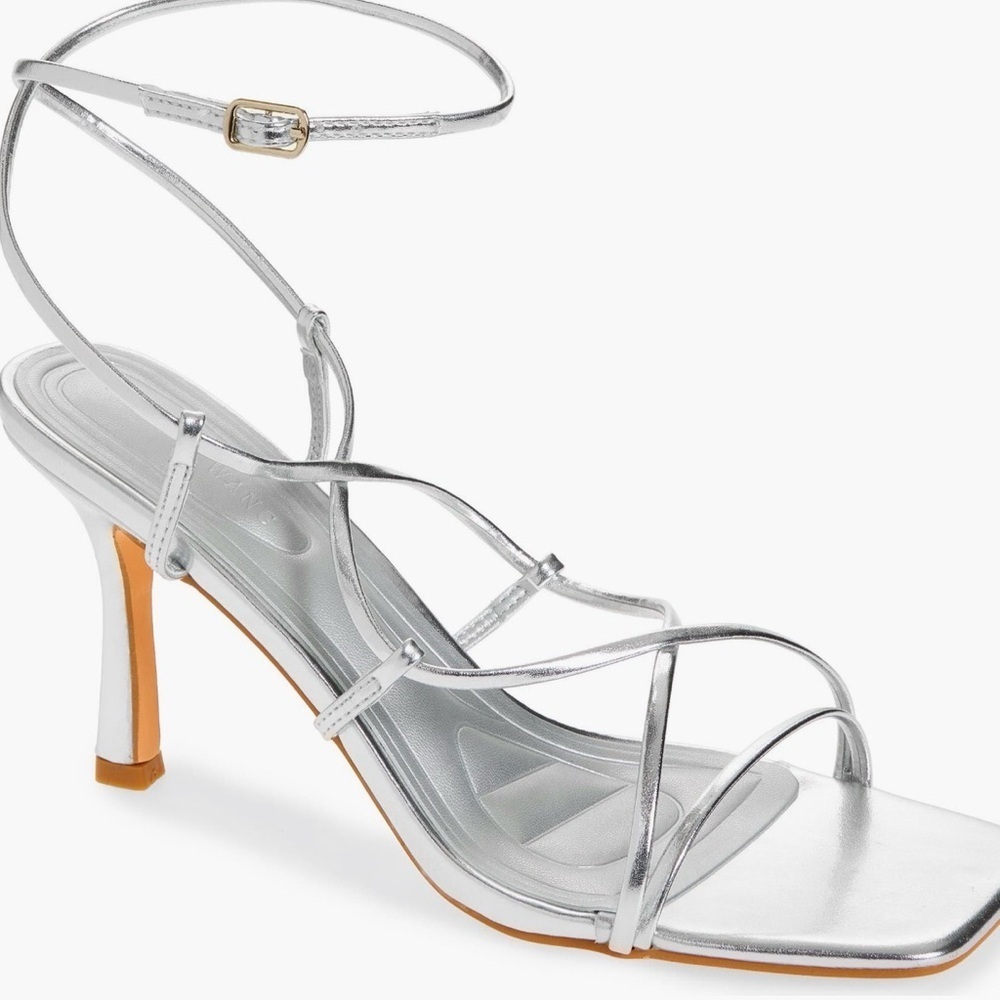 Azalea Wang Kaylin Sandal - Silver - NIB - Size 9 - Picture 3 of 8